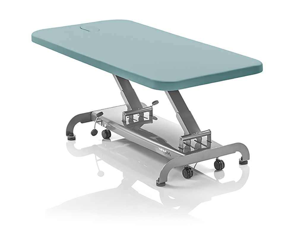 Eine blaue, 100 cm breite Bobathliege S der Marke Novak-M.