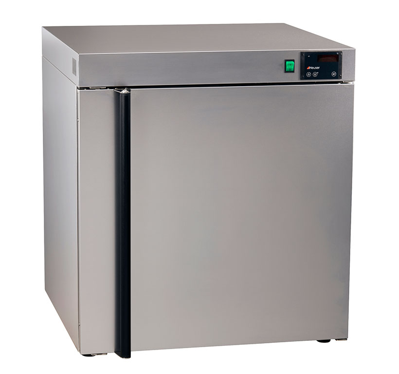 Ein silbern grauer Wärmeschrank HWS 12-6040 zum erwärmen von Fango der Marke Heuser.