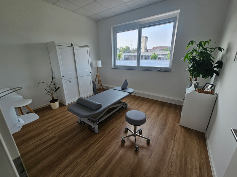 Der Behandlungsraum in einer Physiotherapiepraxis