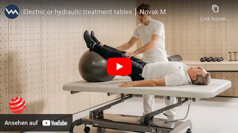 Thumbnail für das YouTube Video der Novak M Therapieliege